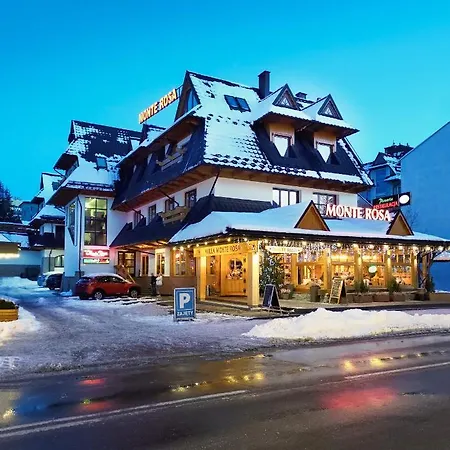 לינה וארוחת בוקר Monte Rosa 3*