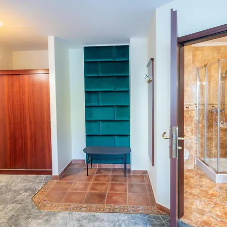 Nocleg ze śniadaniem Monte Rosa 3*