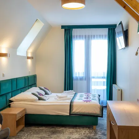 Nocleg ze śniadaniem Monte Rosa 3*