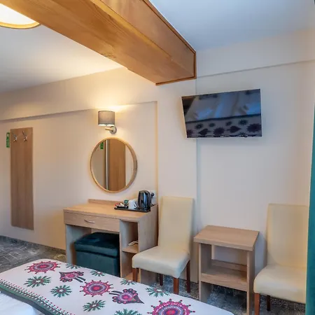 Monte Rosa B&B 자코파네