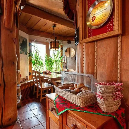 Monte Rosa Nocleg ze śniadaniem 3*